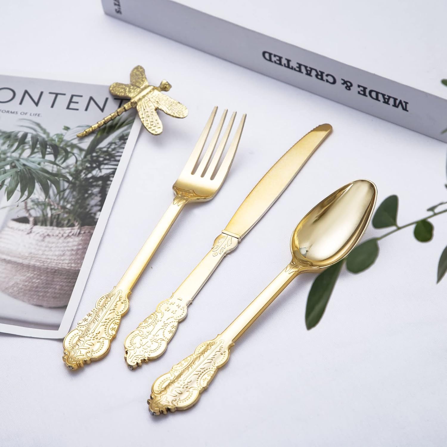 BUCLA 600 Pieces Gold Plastic Silverware Set