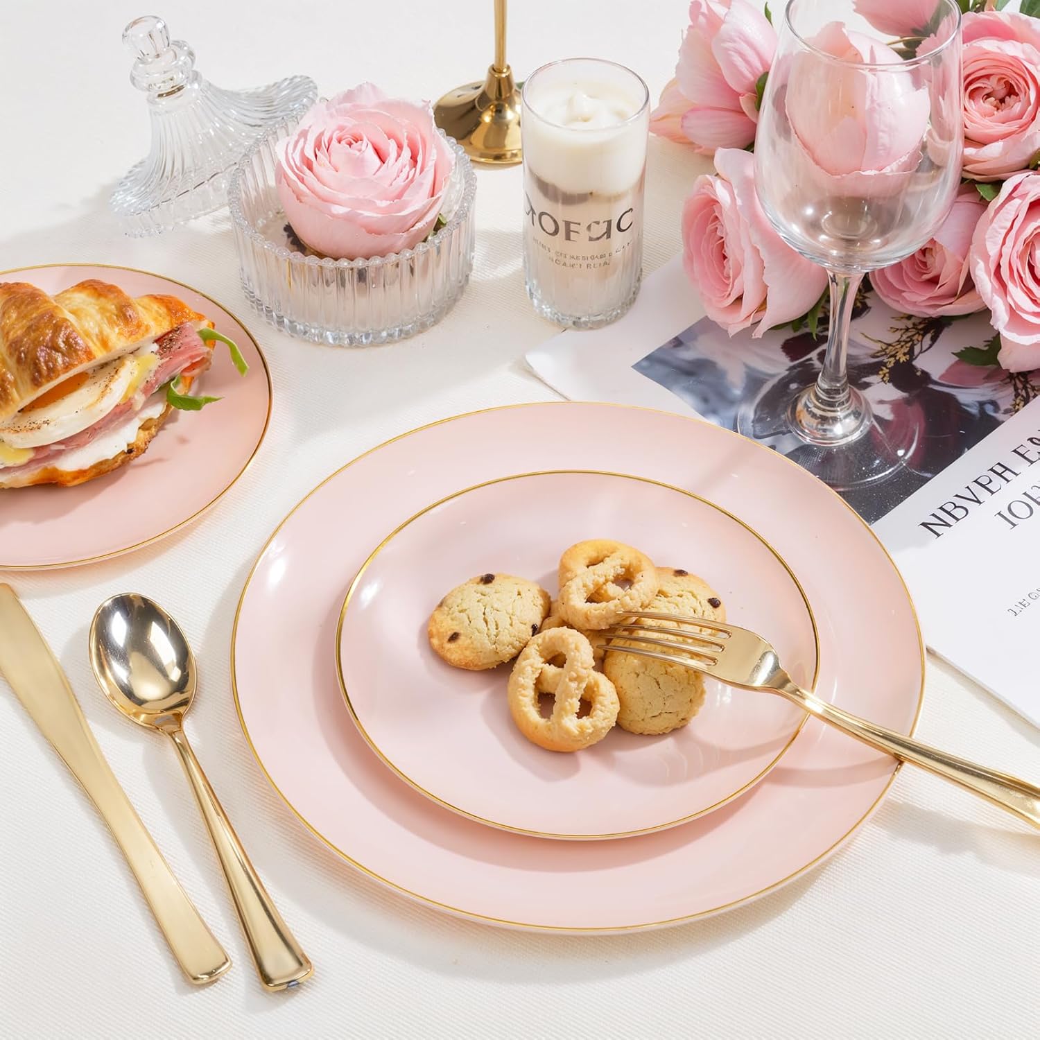 PULOTE 200 Pieces Pink Plastic Plates - Wedding Party