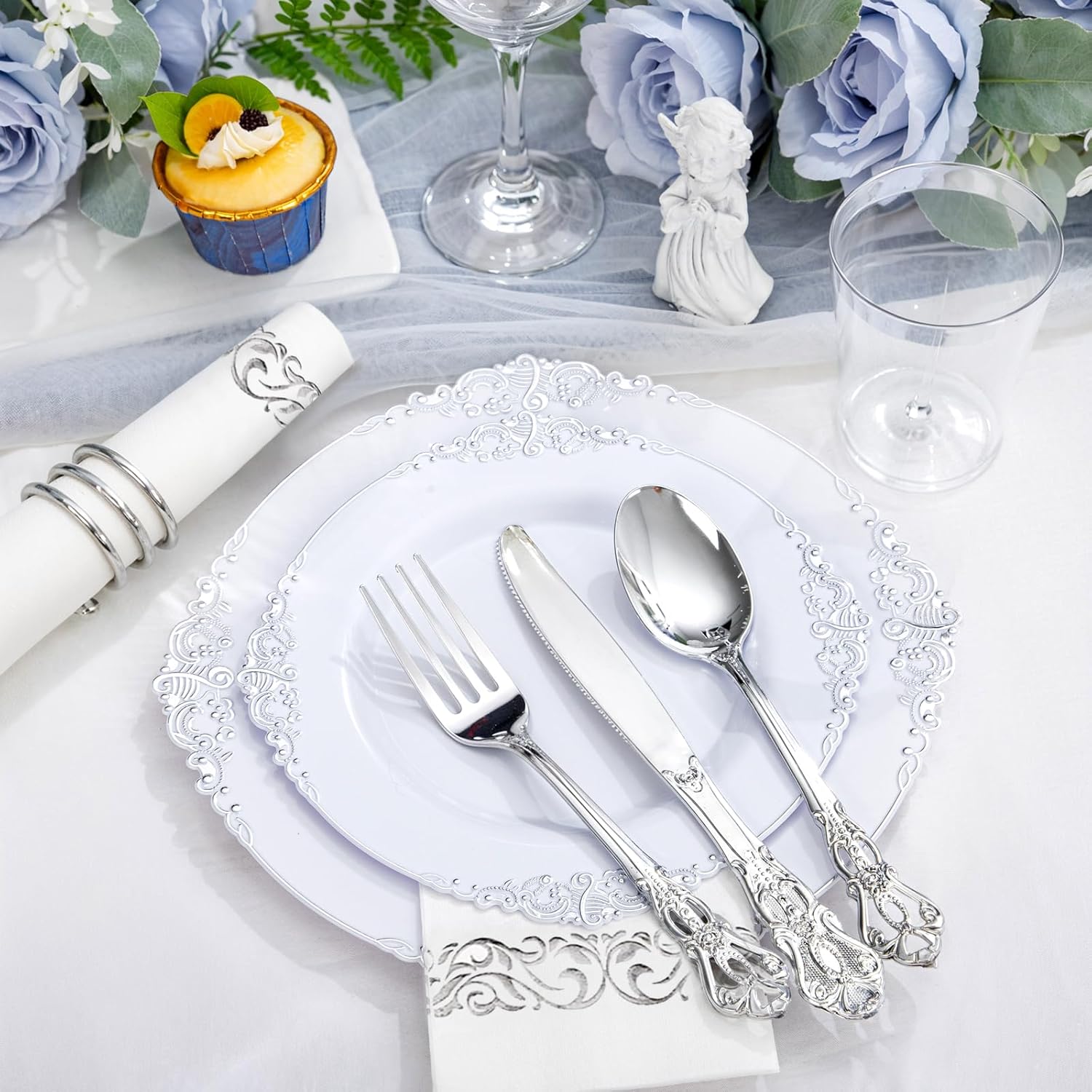 YOUBET 700PCS Silver Plastic Plates Set - 100 Person Wedding Party Disposable Tableware