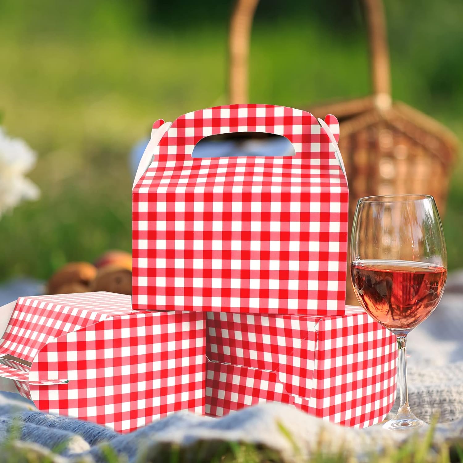 Red and White Gingham Treat Boxes 24-Pack