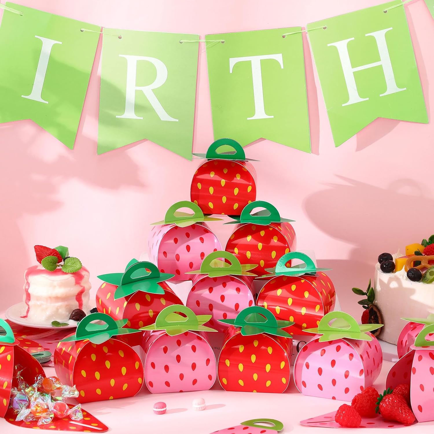 TaoBary 36 Piece Strawberry Favor Boxes