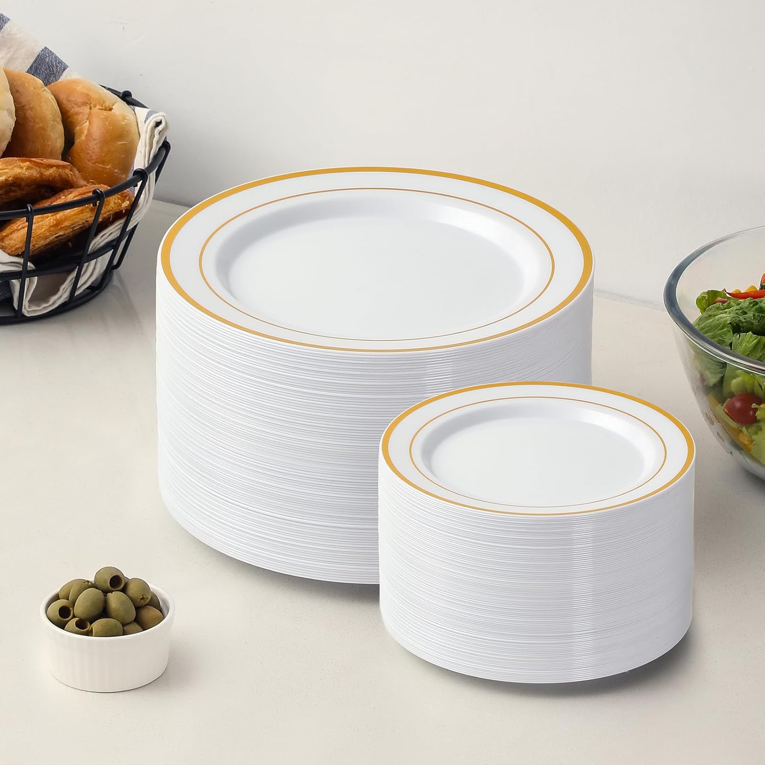 AOZITA 200 Pcs Gold Plastic Plates for Party
