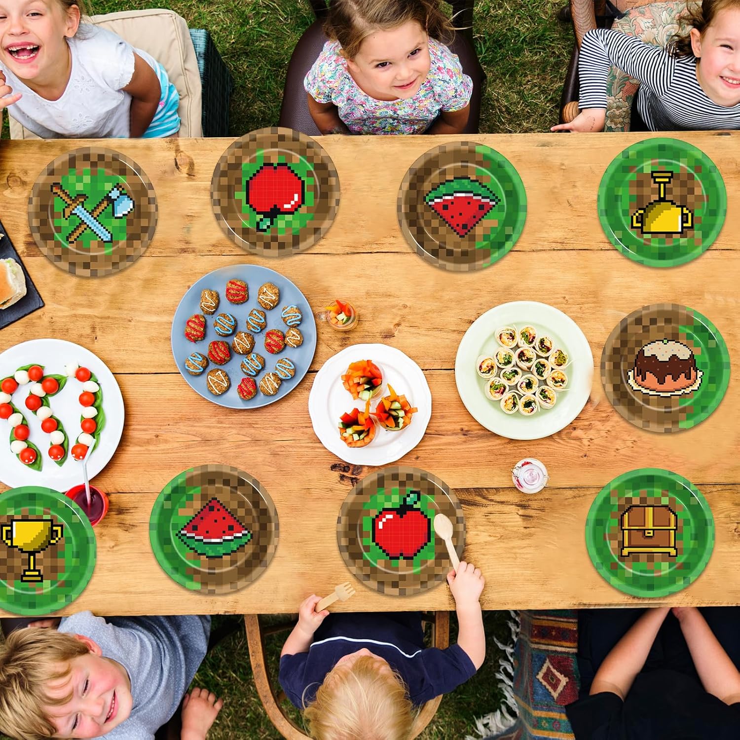 60Pcs Pixel Themed 7 Inch Party Plates for Gaming Events