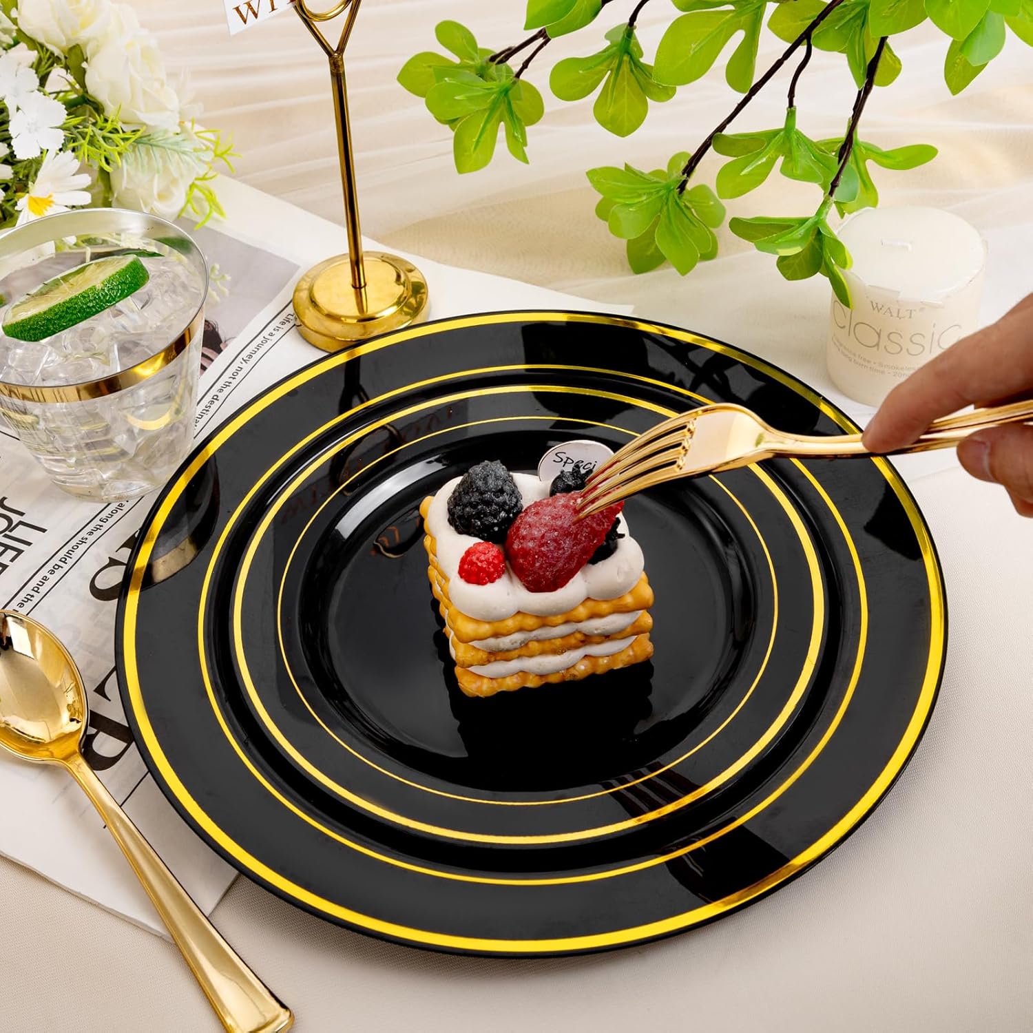 bUCLA 600PCS Black and Gold Disposable Dinnerware Set for Parties