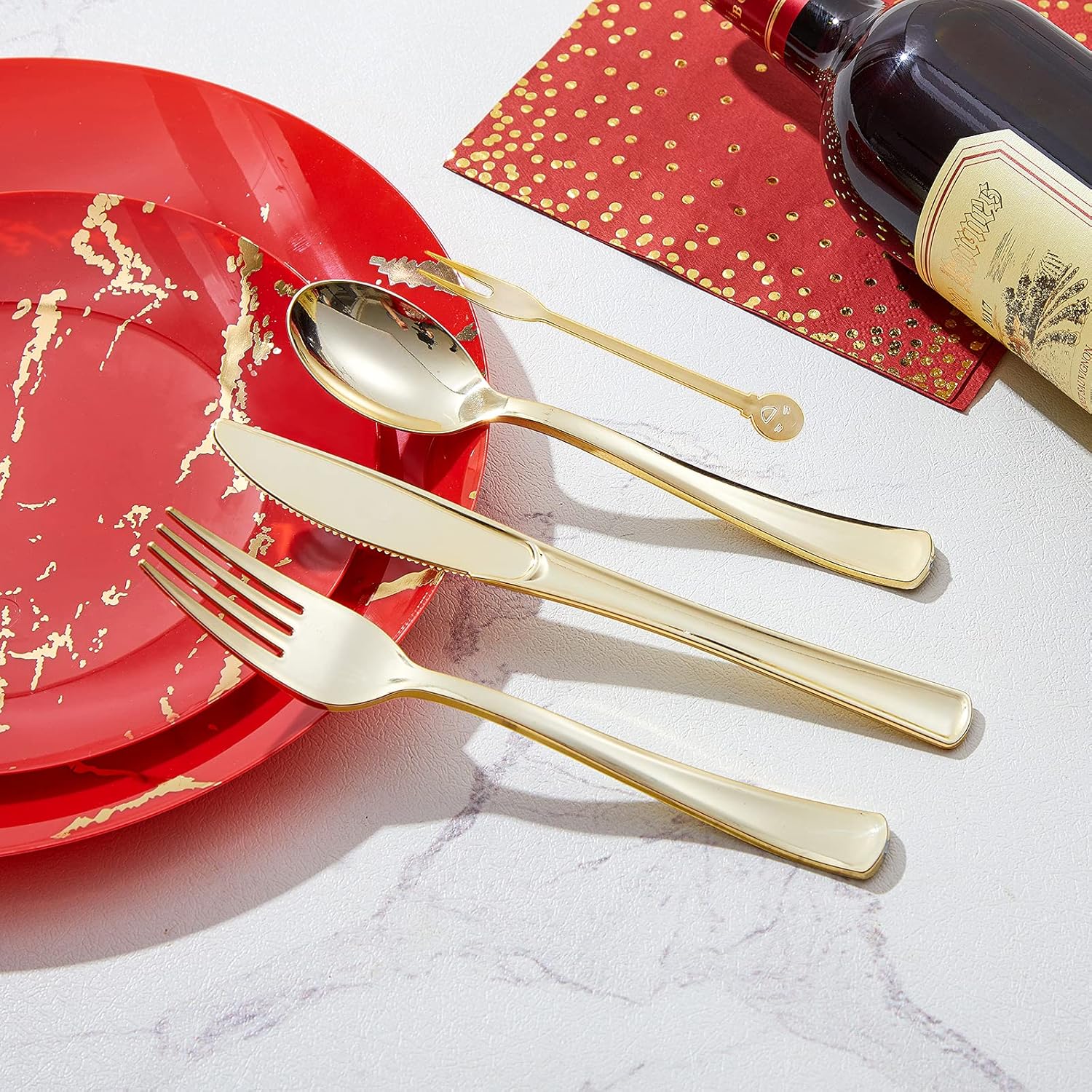 N9R 225PCS Red Gold Plastic Dinnerware Set