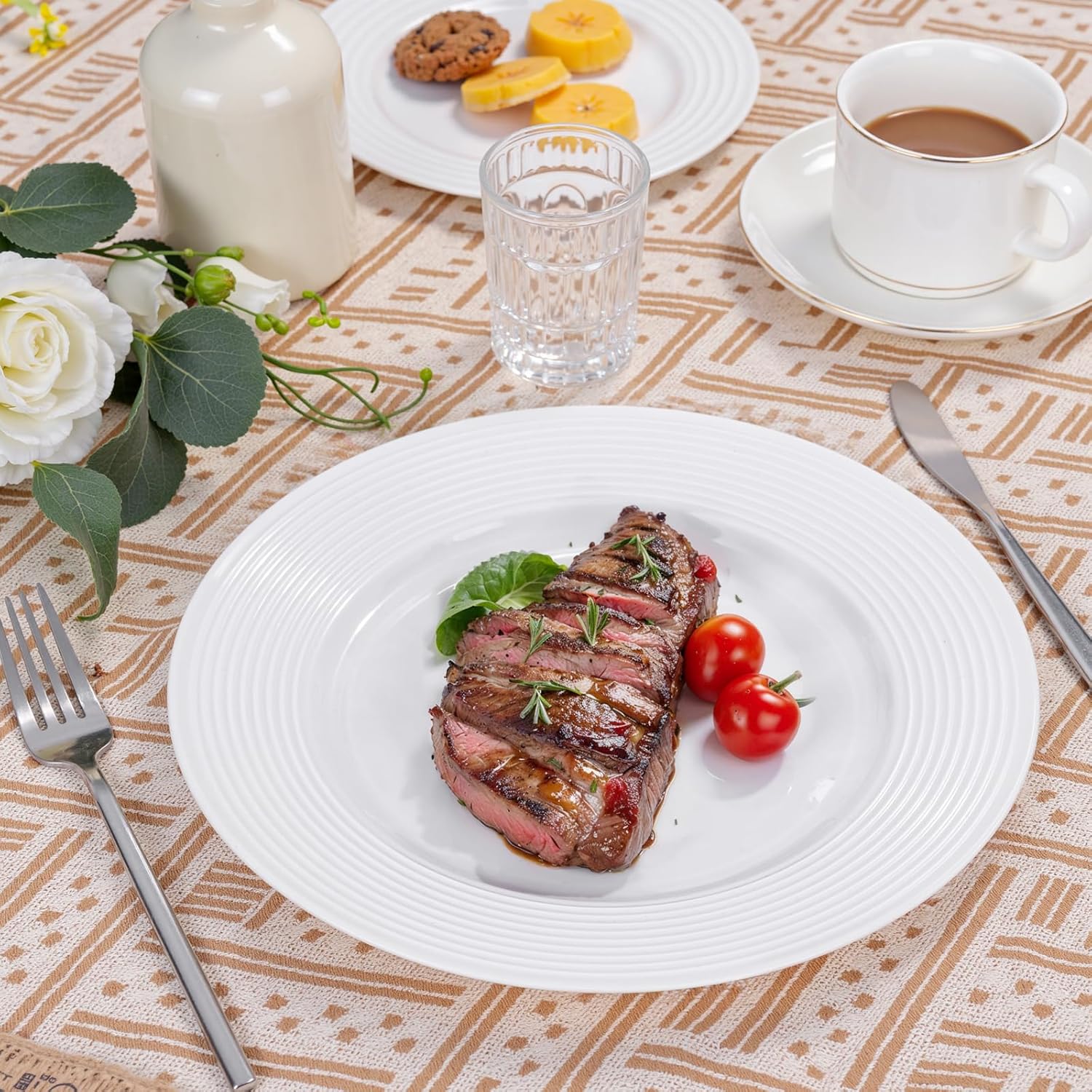 FLOWERCAT 100PCS White Plastic Plates for Parties