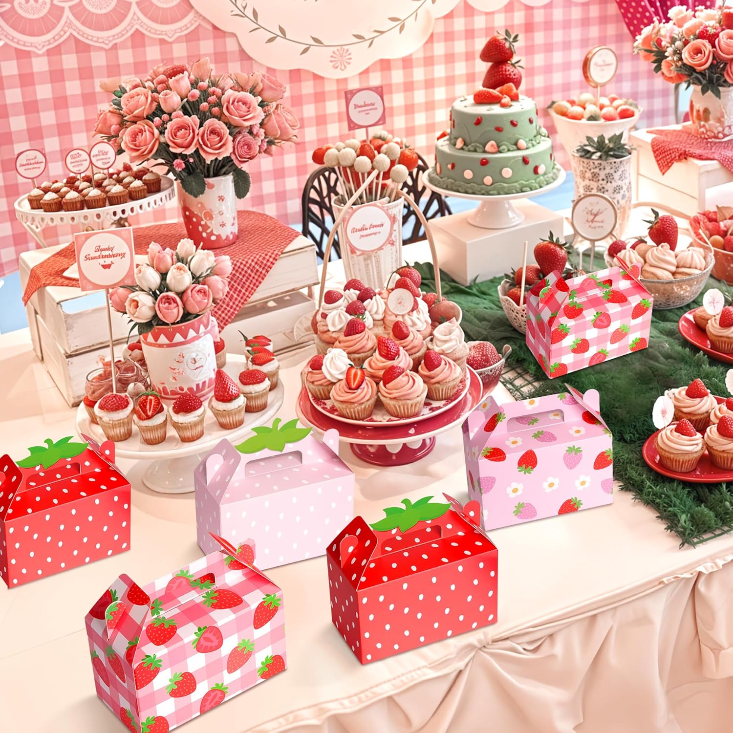 Kriyokiaa 16 Pcs Strawberry Party Favor Boxes