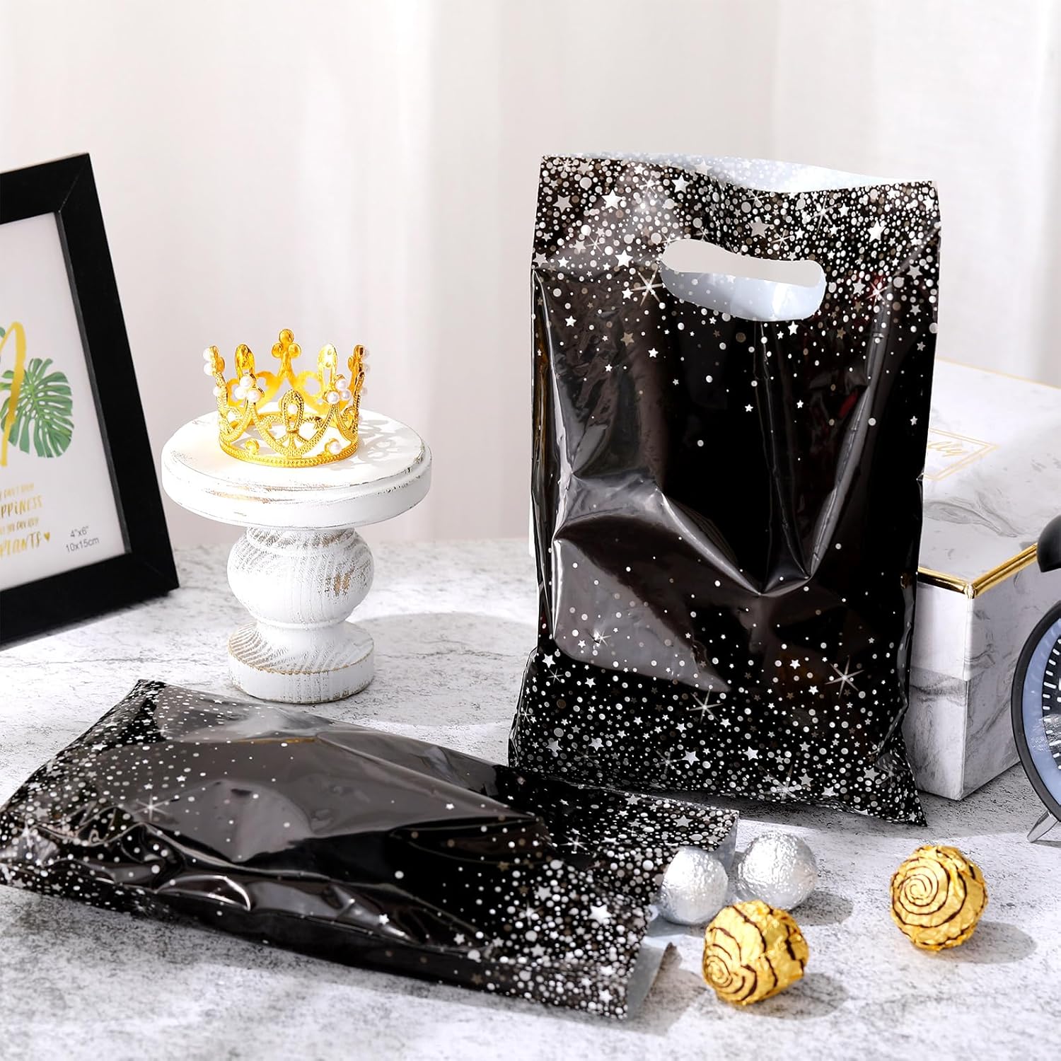 Pasimy 50 Pcs Black and Silver Gift Bags with Handles for Parties
