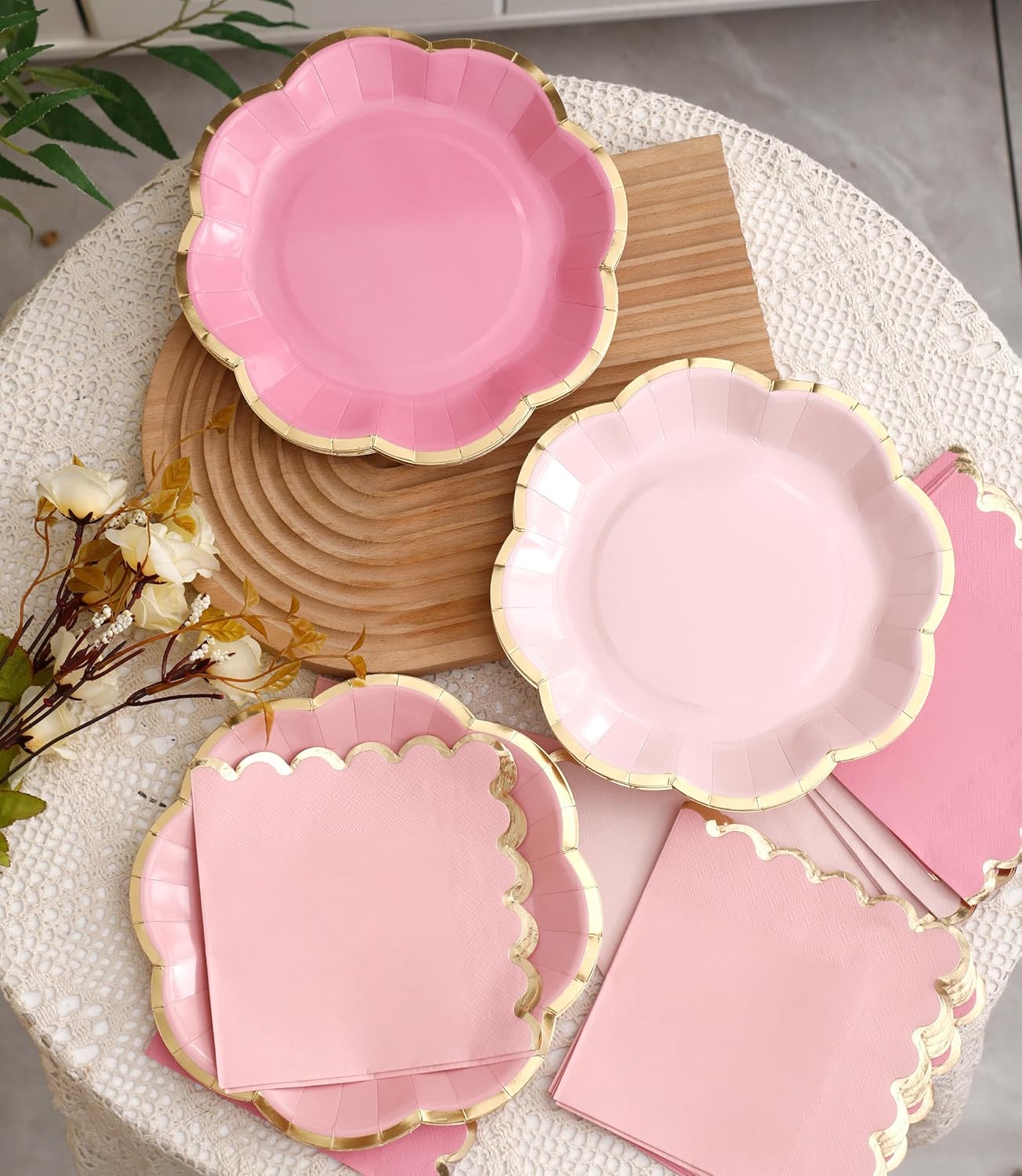 Winoo Design Pink Floral Plates and Napkins Set