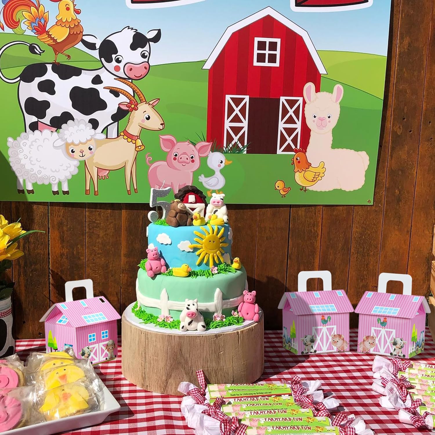 16 Piece Pink Farm Animal Themed Candy Gift Box Set