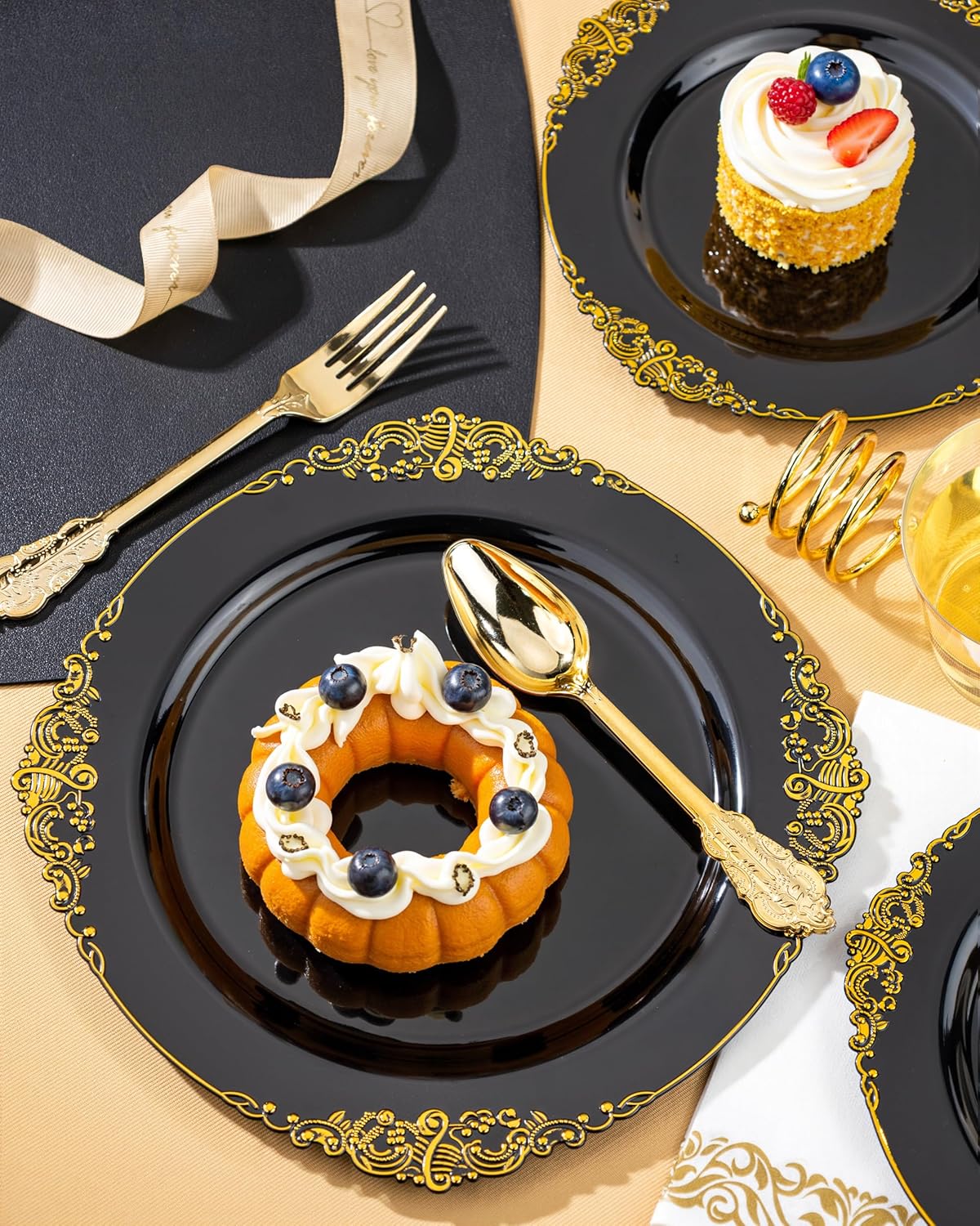 Nervure 350PCS Black Plastic Plates Set for 50 Guests