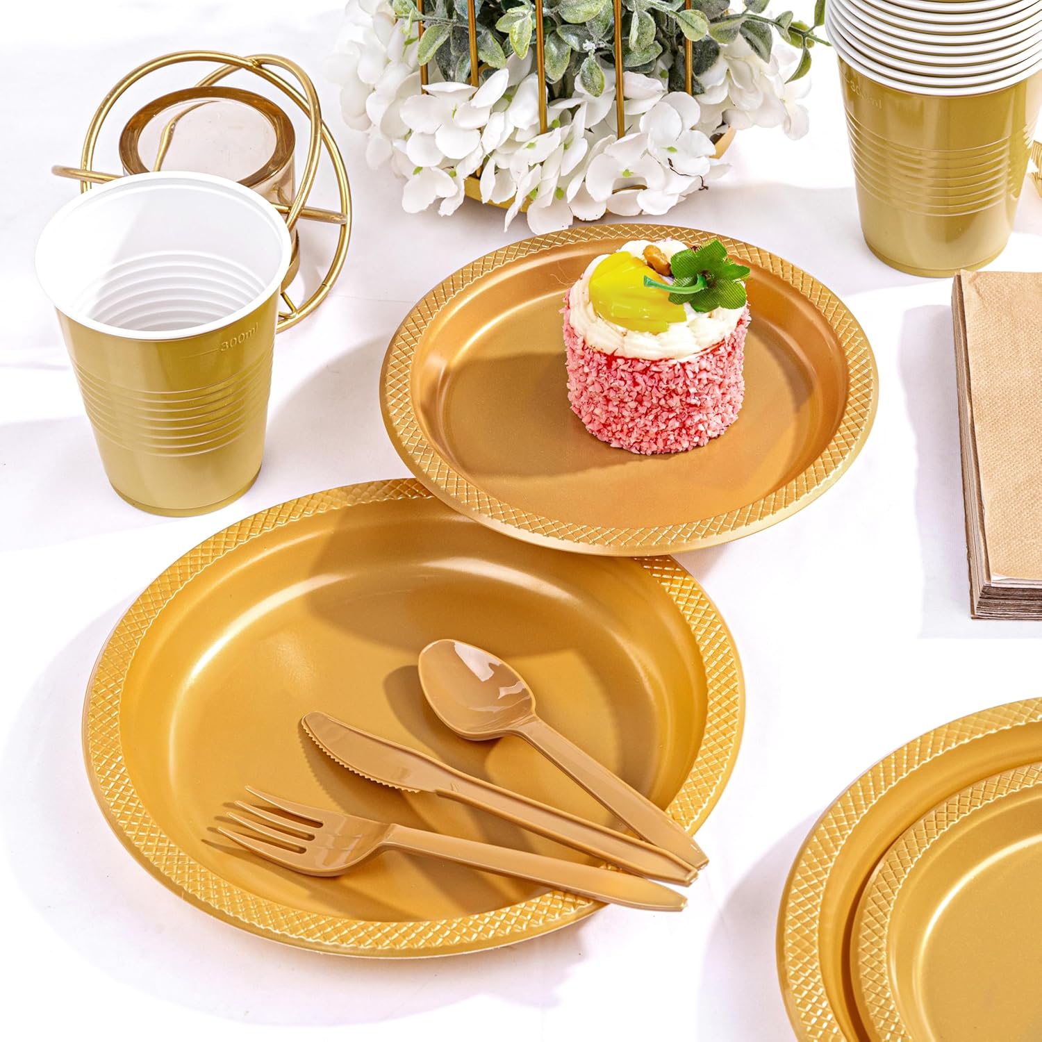 WELLIFE 210Pcs Gold Plastic Plates Dinnerware Set for Parties